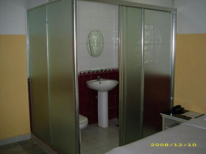 Отель Hotel Pinangsia  Джакарта